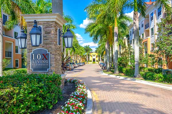 10x Living at Sawgrass Apartments